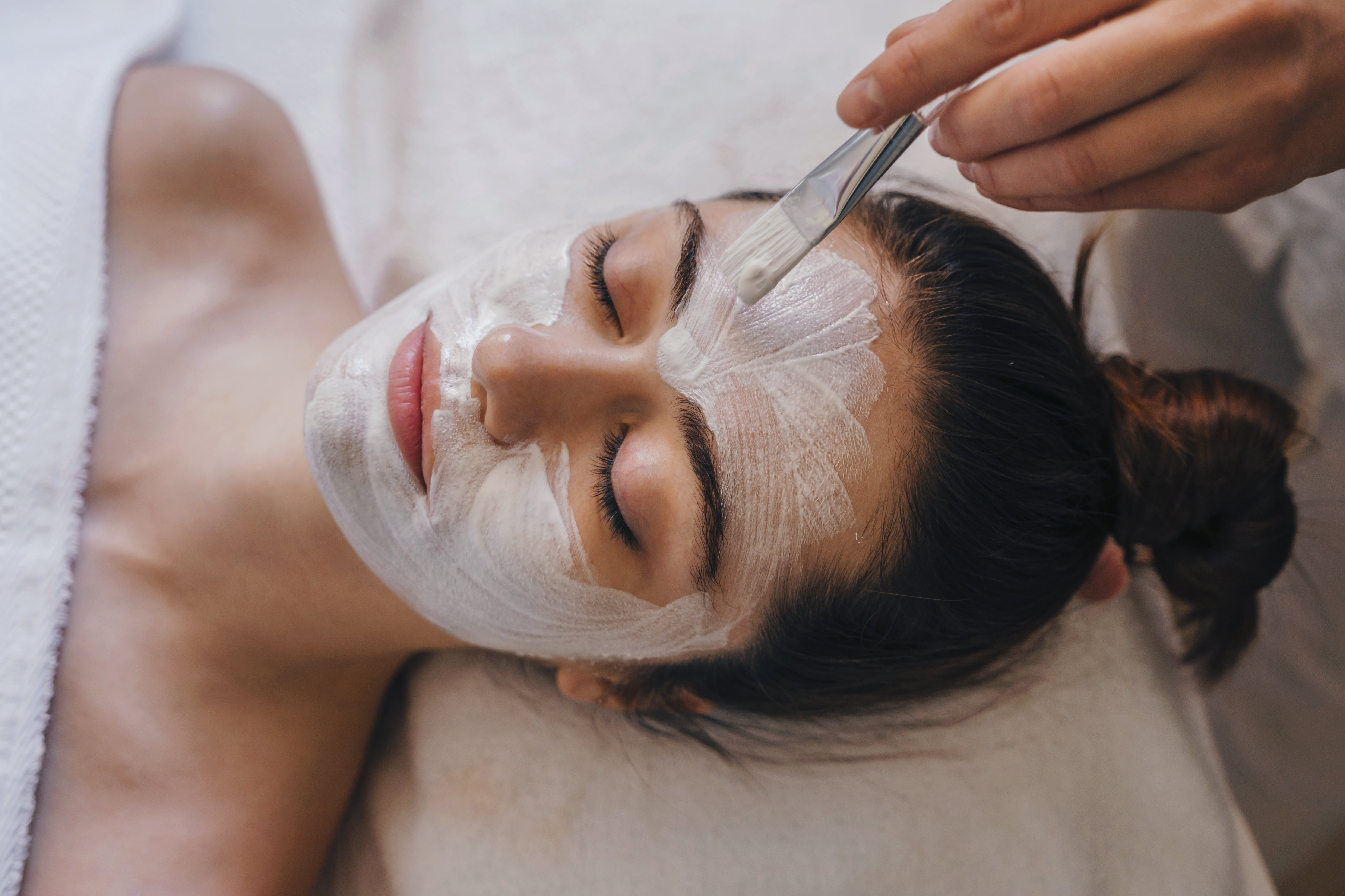Hormonal Acne Treatment At Aesthetic Beauty By Lorraine
